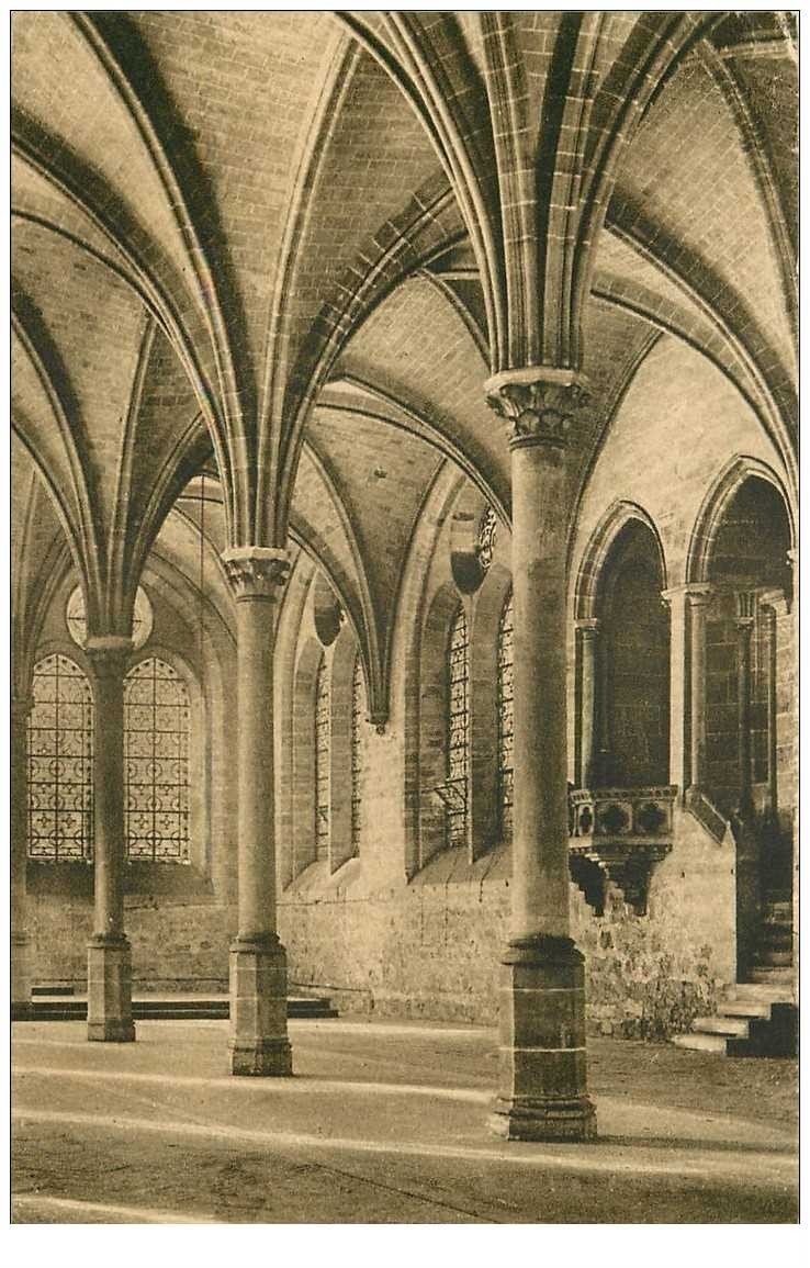 carte postale ancienne 95 ROYAUMONT. Abbaye. Ancien réfectoire