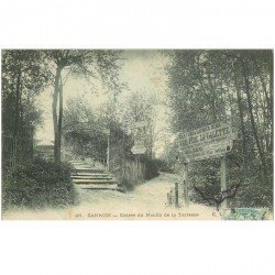 carte postale ancienne 95 SANNOIS. Entrée du Moulin de la Terrasse et au Vrai Père de la Galette vers 1905
