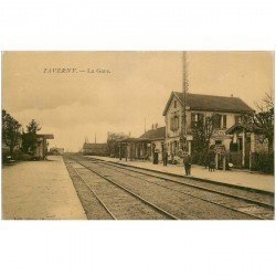 carte postale ancienne 95 TAVERNY. La Gare. Carte papier de luxe