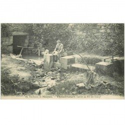 carte postale ancienne 95 THEMERICOURT. Lavandière au Lavoir du Rû de Guiry 1918