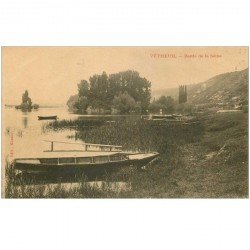 carte postale ancienne 95 VETHEUIL. Barques sur les Bords de la Seine vers 1900