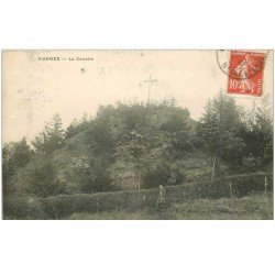 carte postale ancienne 95 VIARMES. Le Calvaire avec Jardinier 1909