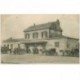 carte postale ancienne K. 95 PERSAN. Gare Persan-Beaumont 1905. Fiacres et attelage Déménagements et Teinturerie