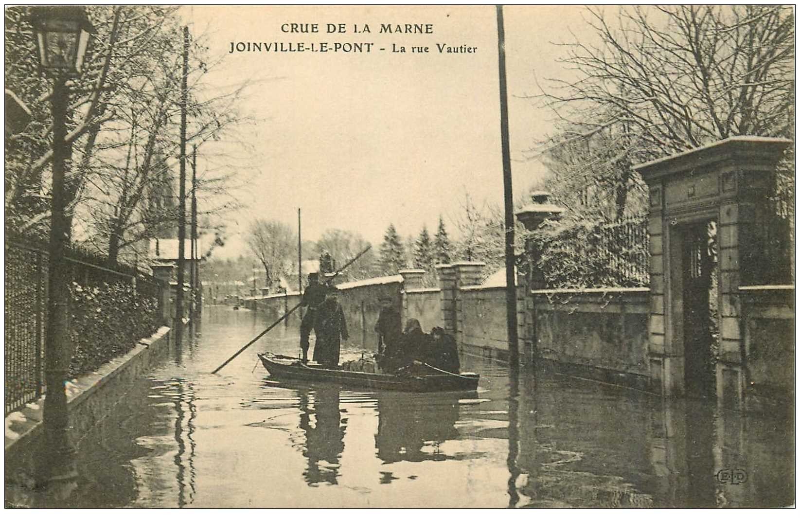94 JOINVILLE LE PONT. Crue inondation Militaires Sauveteurs rue Vautier