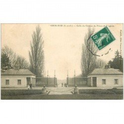 carte postale ancienne 94 GROS BOIS. Boissy Saint Léger. Grille Château Prince de Wagram vers 1908