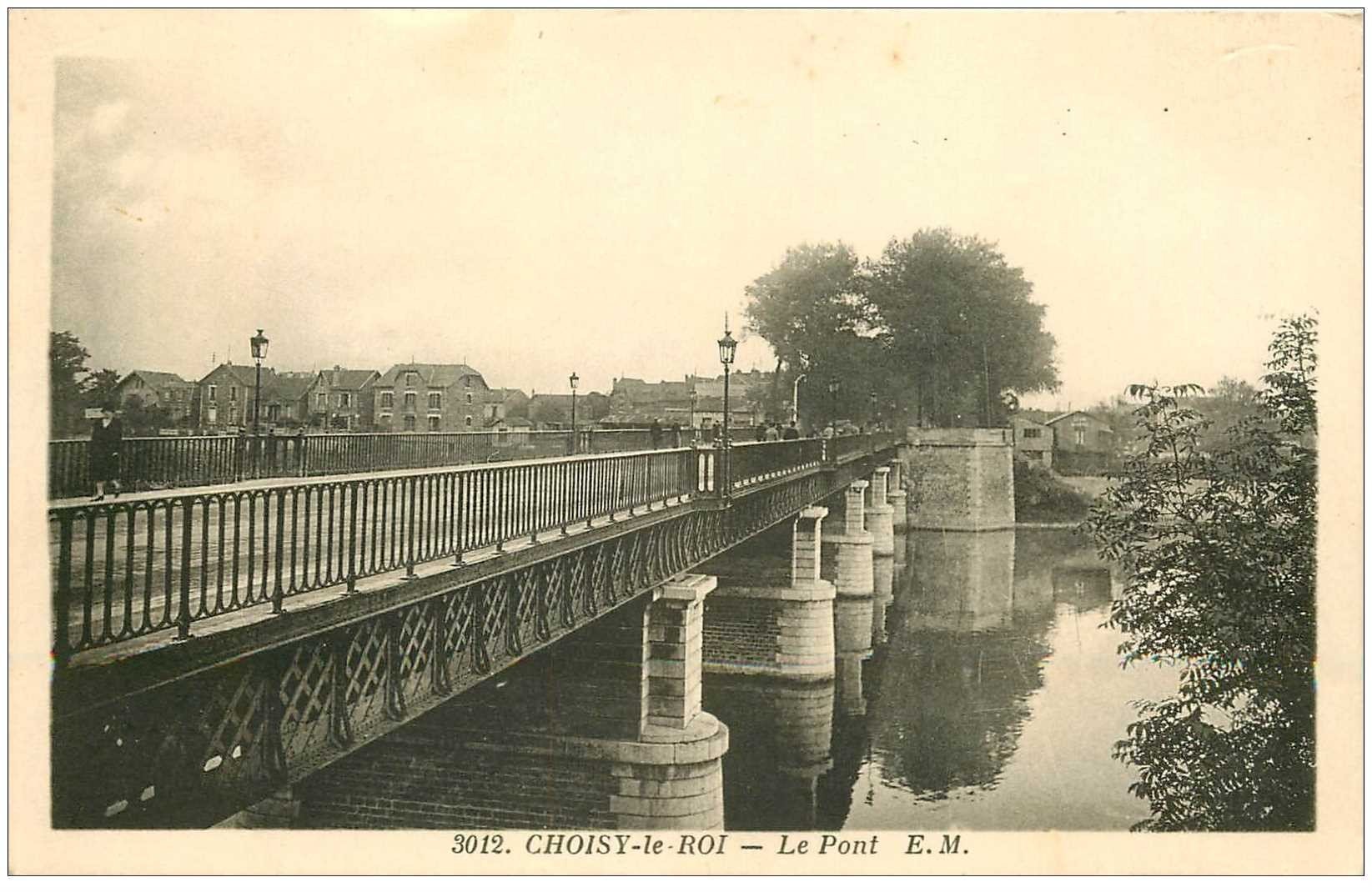 carte postale ancienne 94 CHOISY LE ROI. Le Pont 1940