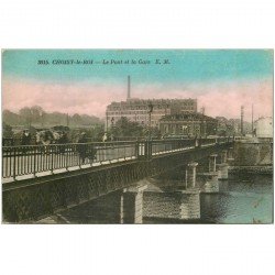 carte postale ancienne 94 CHOISY LE ROI. Attelage sur le Pont et la Gare 1930
