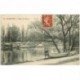 carte postale ancienne 94 CHAMPIGNY SUR MARNE. Bords de Marne personnages assis sur Barque 1912