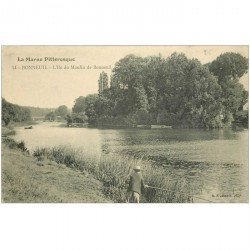 carte postale ancienne 94 BONNEUIL SUR MARNE. L'Ile du Moulin de Bonneuil avec Pêcheur