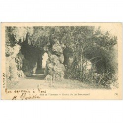 carte postale ancienne 94 BOIS DE VINCENNES. Grotte du Lac Daumesnil 1904
