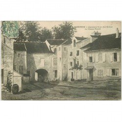 carte postale ancienne K. 92 ROBINSON. Cour des Ecoles du Plessis-Piquet 1906