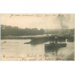 carte postale ancienne 92 SURESNES. Péniches et Remorqueur Fauvette au Barrage 1904