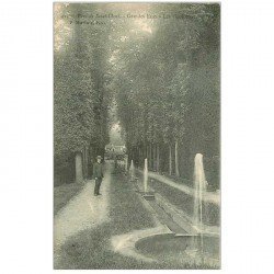 carte postale ancienne 92 SAINT CLOUD. Les Goulottes aux Grandes eaux 1904