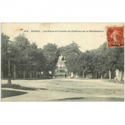 carte postale ancienne 92 RUEIL MALMAISON. Place et Entrée