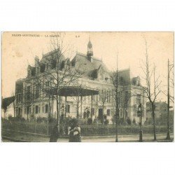carte postale ancienne 92 MONTROUGE GRAND. La Mairie et Kiosque à Musique 1904