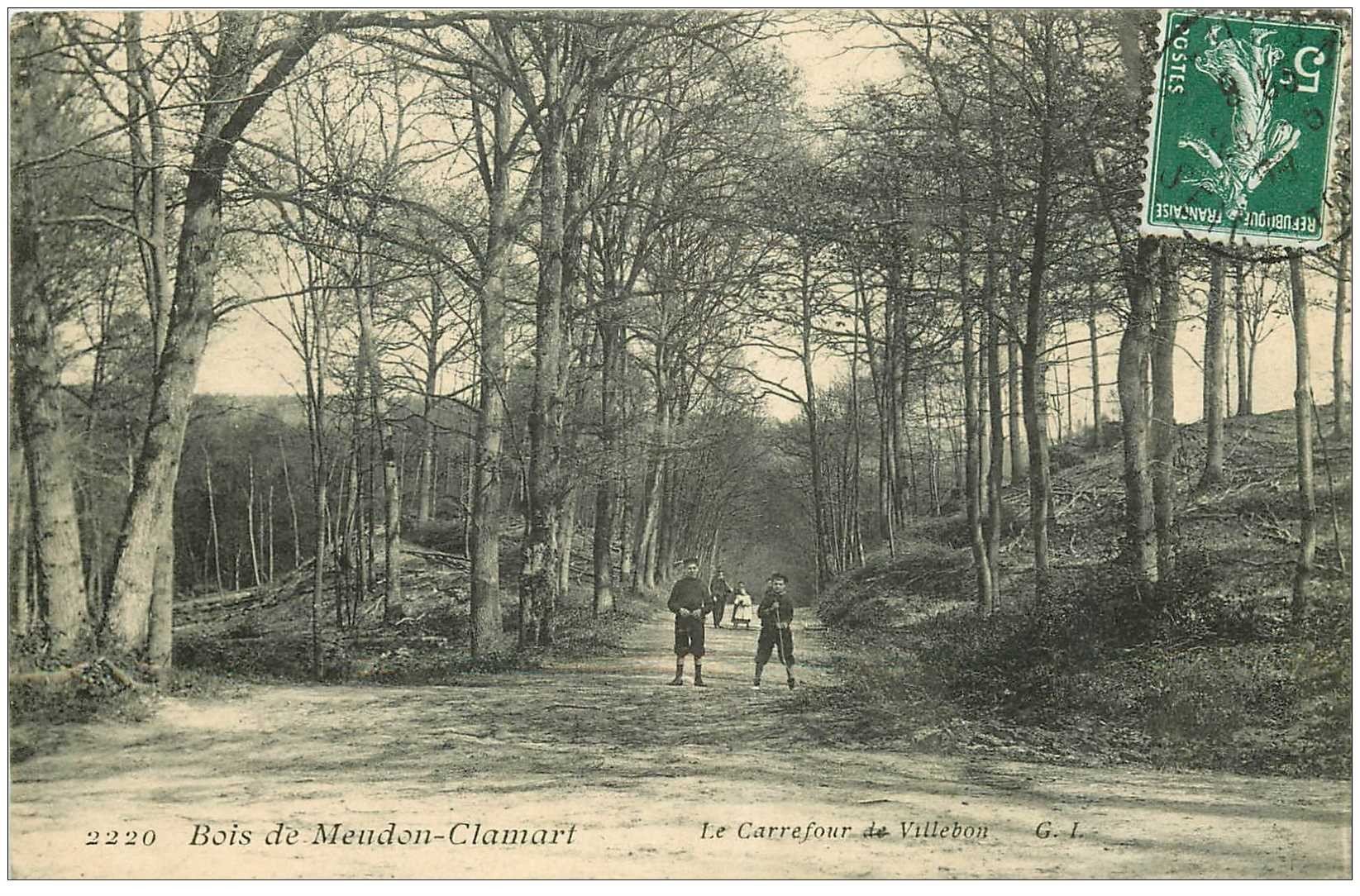 carte postale ancienne 92 MEUDON. Bois Clamart. Le Carrefour de Villebon 1909