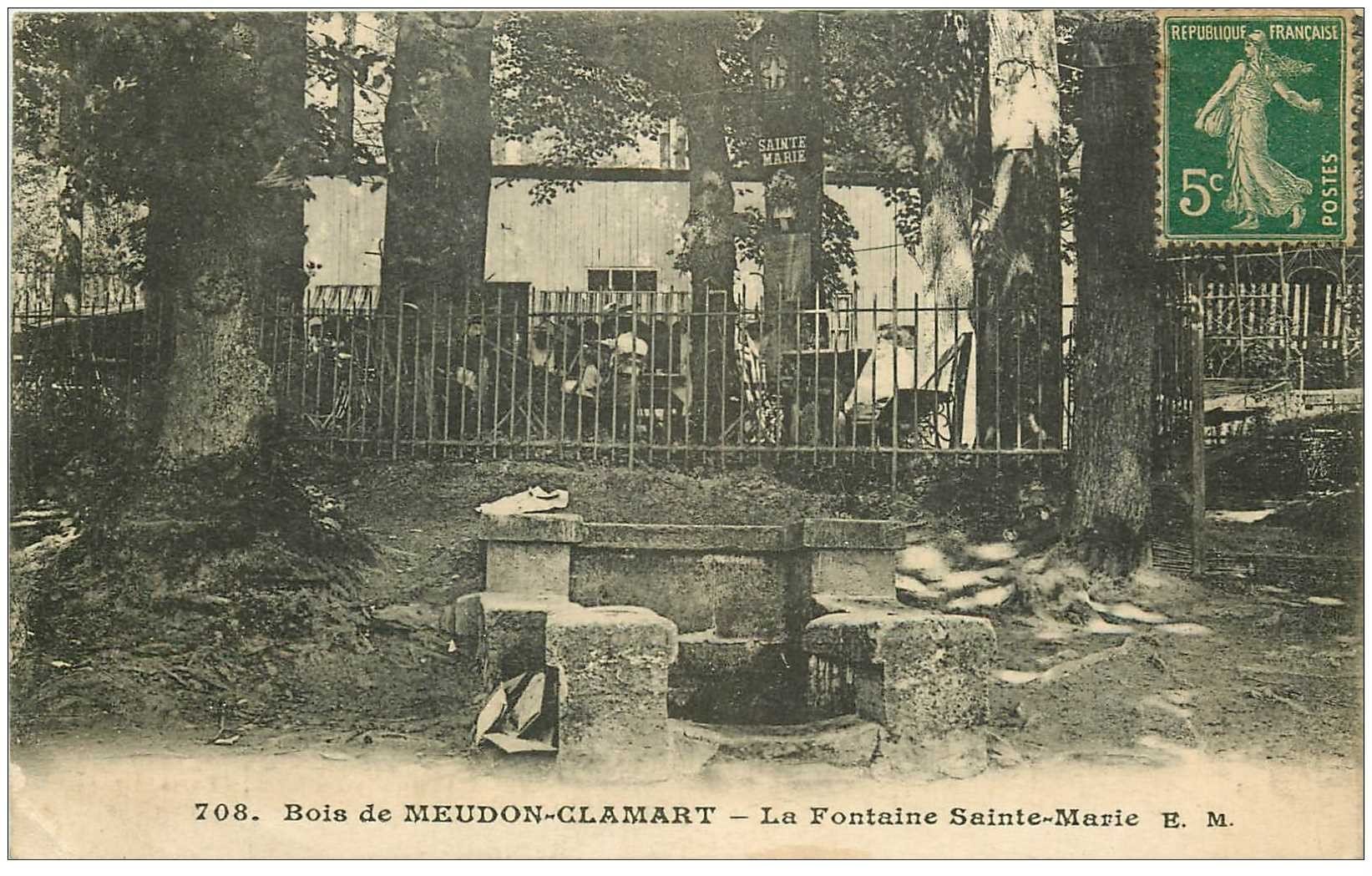 carte postale ancienne 92 MEUDON. Bois Clamart. Fontaine Sainte Marie 1922