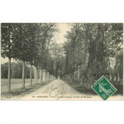 carte postale ancienne 92 GARCHES. Parc Saint Cloud Allées des Marnes 1911