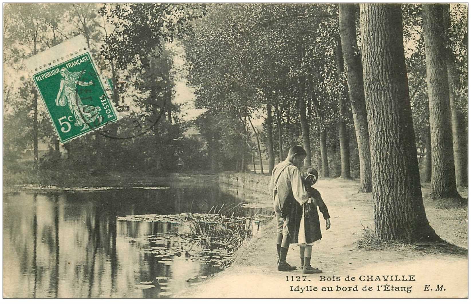 92 CHAVILLE. Idylle au bord de l'Etang du Bois 1912