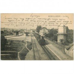 92 BOURG-LA-REINE. Train dans la Gare et Château d'eau 1907
