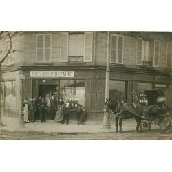 PARIS OU BANLIEUE. Bel attelage devant le Café billard Zurbach. Photo carte postale ancienne