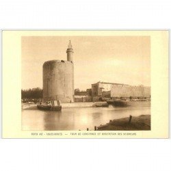 carte postale ancienne 30 AIGUES-MORTES. Tour de Constance