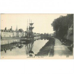 carte postale ancienne 80 ABBEVILLE. Le Port avec Voilier