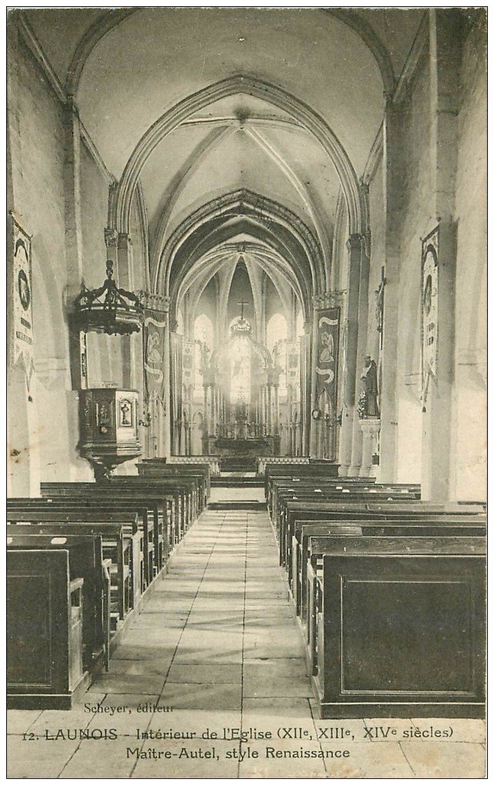 carte postale ancienne 02 LAUNOIS. Maître-Autel de l'Eglise 1923