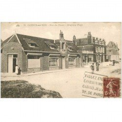 carte postale ancienne 80 CAYEUX-SUR-MER. Rue du Phare Brighton Plage 1930