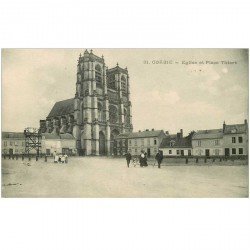 carte postale ancienne 80 CORBIE. Eglise et Place Thiers Hôtel du Commerce et Café Restaurant