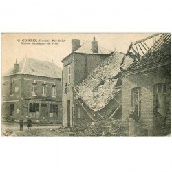 carte postale ancienne 80 CORBIE. Rue Bulot Maison bombardée par avion. Animation Epicerie Amienoise