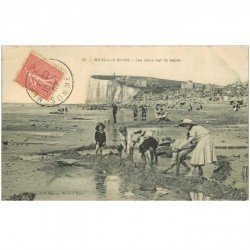 carte postale ancienne 80 MERS-LES-BAINS. Les Jeux sur le Sable 1907