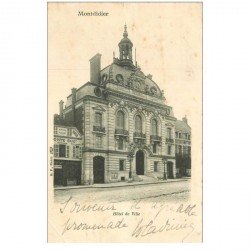 carte postale ancienne 80 MONTDIDIER. Maison Guery glaces et Hôtel de Ville 1904. Pli coin gauche