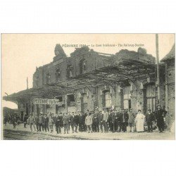 80 PERONNE. La Gare Intérieure en ruine