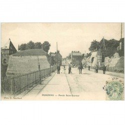 carte postale ancienne 80 PERONNE. Percée Saint-Sauveur 1906