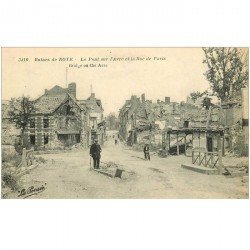 carte postale ancienne 80 ROYE. Ruines Pont sur l'Avre et Rue de Paris