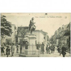 carte postale ancienne 84 CADENET. Place du Tambour d'Arcole et Coiffeur 1911