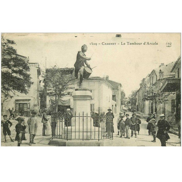 84 CADENET. Place du Tambour d'Arcole et Coiffeur 1911