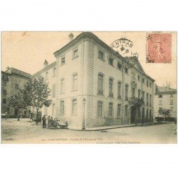 84 CARPENTRAS. L'Hôtel de Ville 1905 avec Rémouleur Aiguiseur