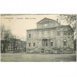 carte postale ancienne 84 SORGUES. Hôtel de Ville 1916