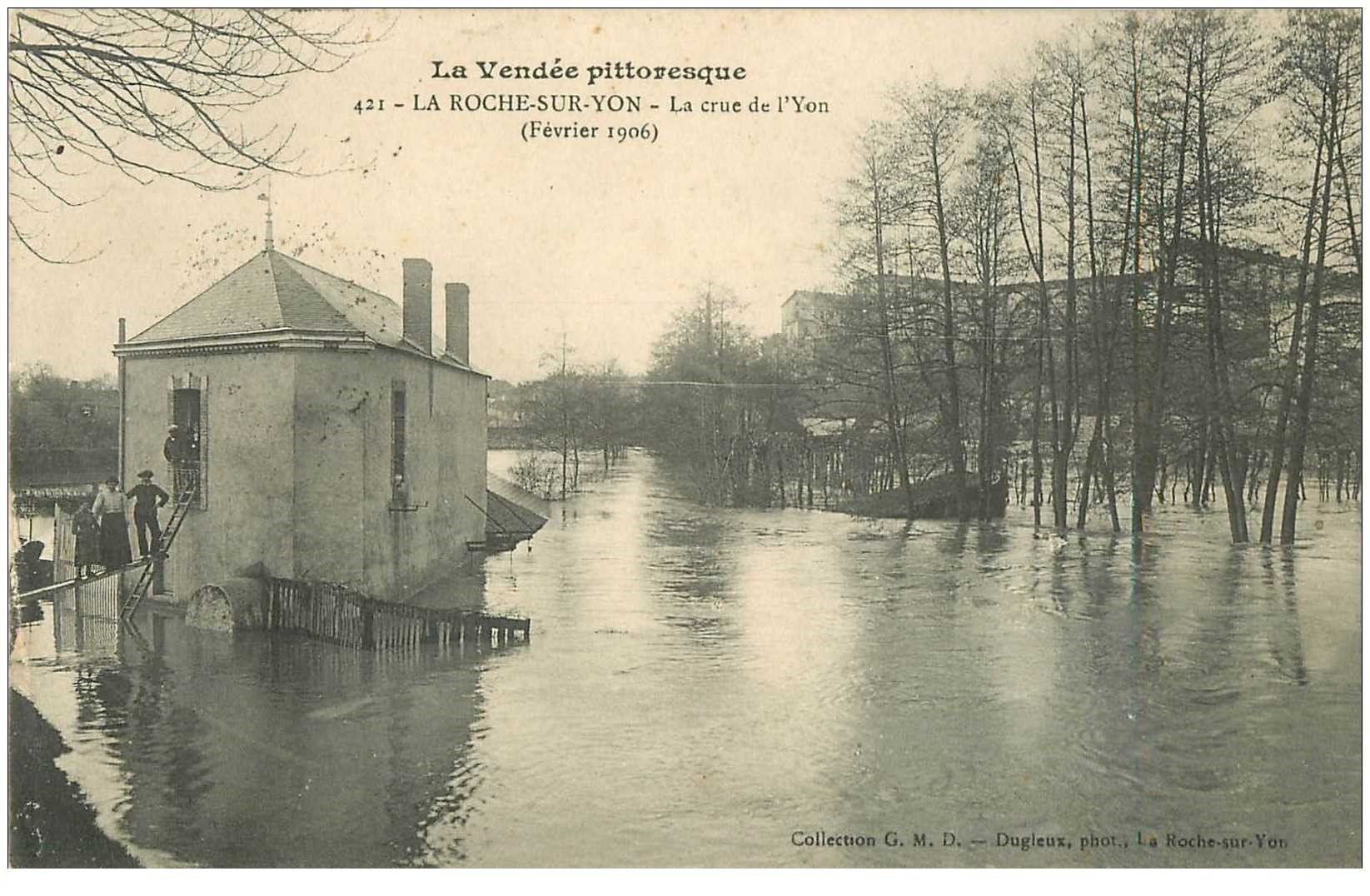 85 LA ROCHE SUR YON. La Crue de l'Yon en 1906. Carte déliassée