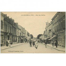 85 LA ROCHE-SUR-YON. Rue des Sables avec Magasin de cartes postales vers 1919
