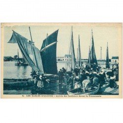 85 LES SABLES D'OLONNE. Arrivée des Sardiniers à la Poissonnerie. Métiers de la Mer
