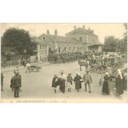 carte postale ancienne 85 LES SABLES D'OLONNE. La Gare Fiacres et Diligences pour les Hôtels