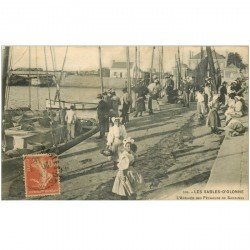 85 LES SABLES D'OLONNE. L'Arrivée des Pêcheurs de Sardines 1916. Poissons et Pêches