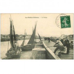 85 LES SABLES D'OLONNE. Le Halage des Bateaux de Pêches 1913. Métiers de la Mer