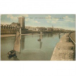 carte postale ancienne 85 LES SABLES D'OLONNE. Le Port Entrée vers 1931
