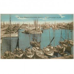 carte postale ancienne 85 LES SABLES D'OLONNE. Le Port vue sur les Barques de Pêcheurs