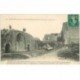 carte postale ancienne 85 TIFFAUGES. Château de Gilles de Retz dit Barbe Bleue Entrée animation