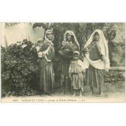 carte postale ancienne ALGERIE. Groupe de Femmes Bédouines et leurs enfants